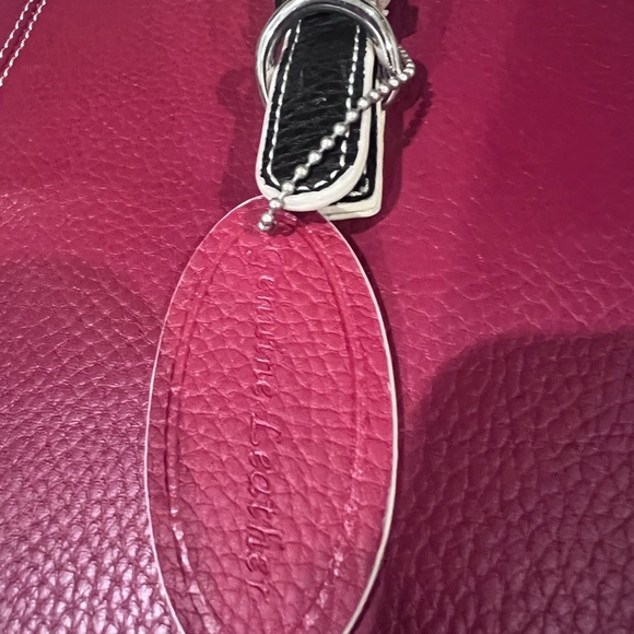 Wilsons Leather  Genuine Leather Red Black Silver Hardware Large Tote Zip Close - Picture 2 of 11